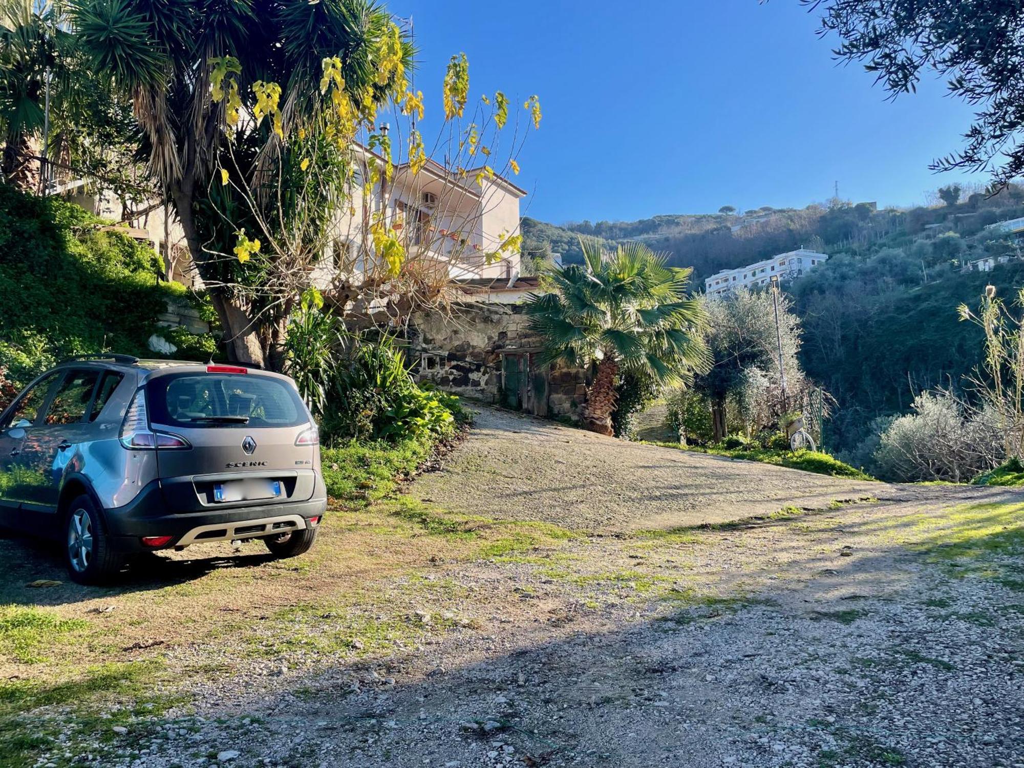 La Casa Di Luisa Appartamento 3 Camere Vico Equense Bagian luar foto